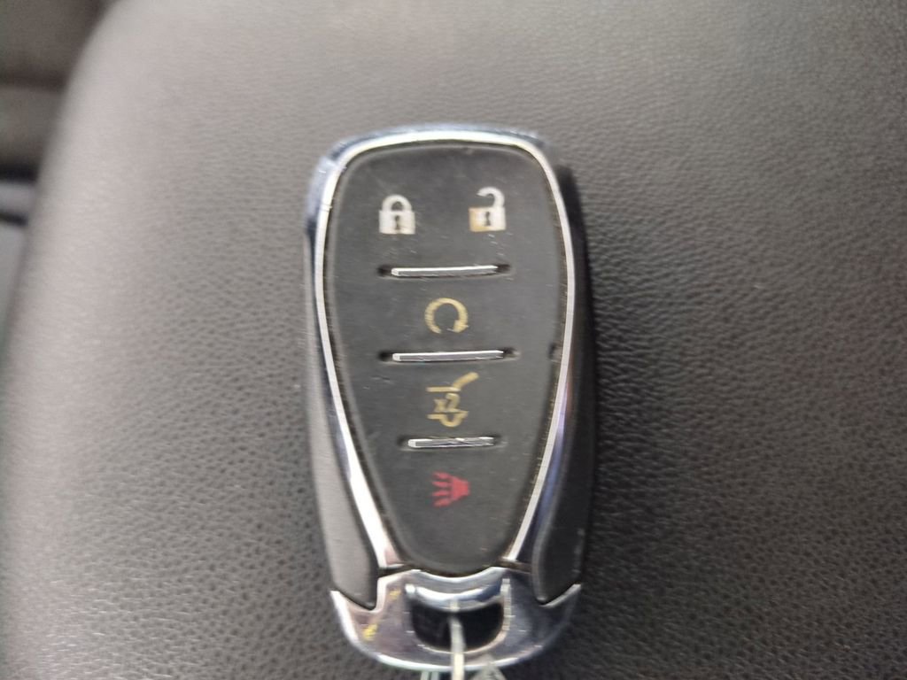 Used 2020 Chevrolet Equinox LT w/ Driver Convenience Package image 36