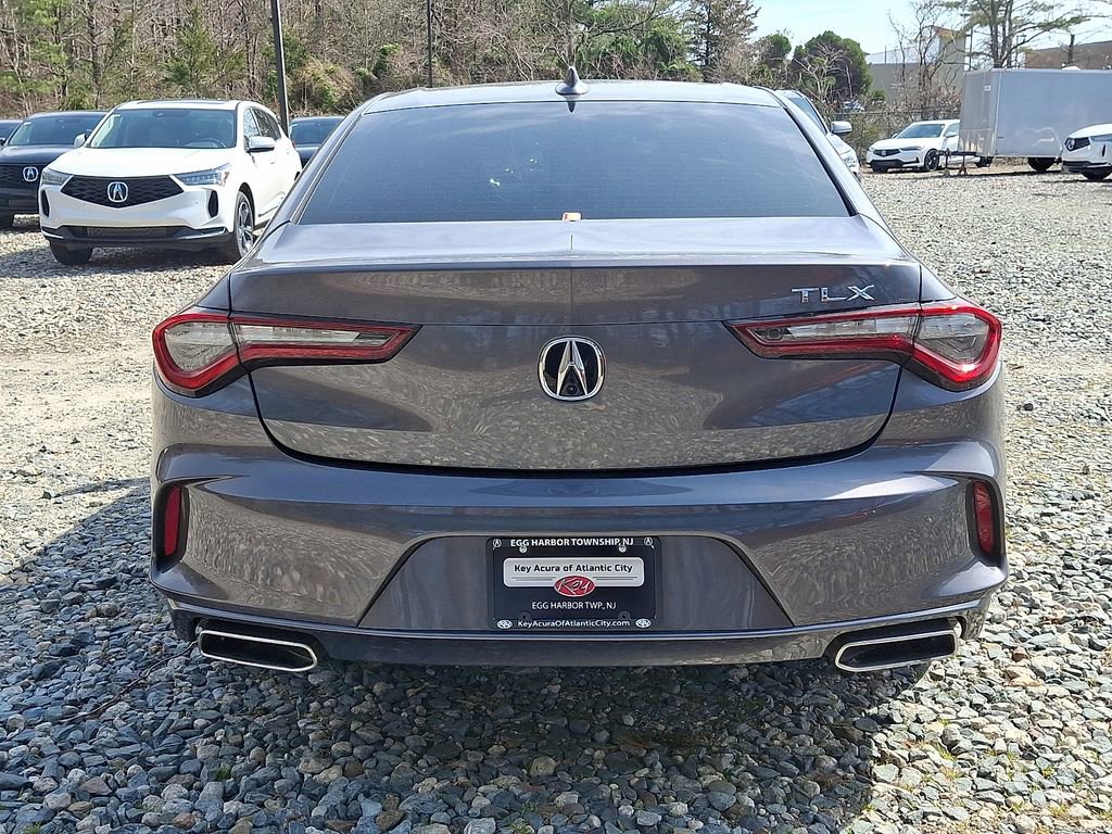 Used 2023 Acura TLX FWD image 5