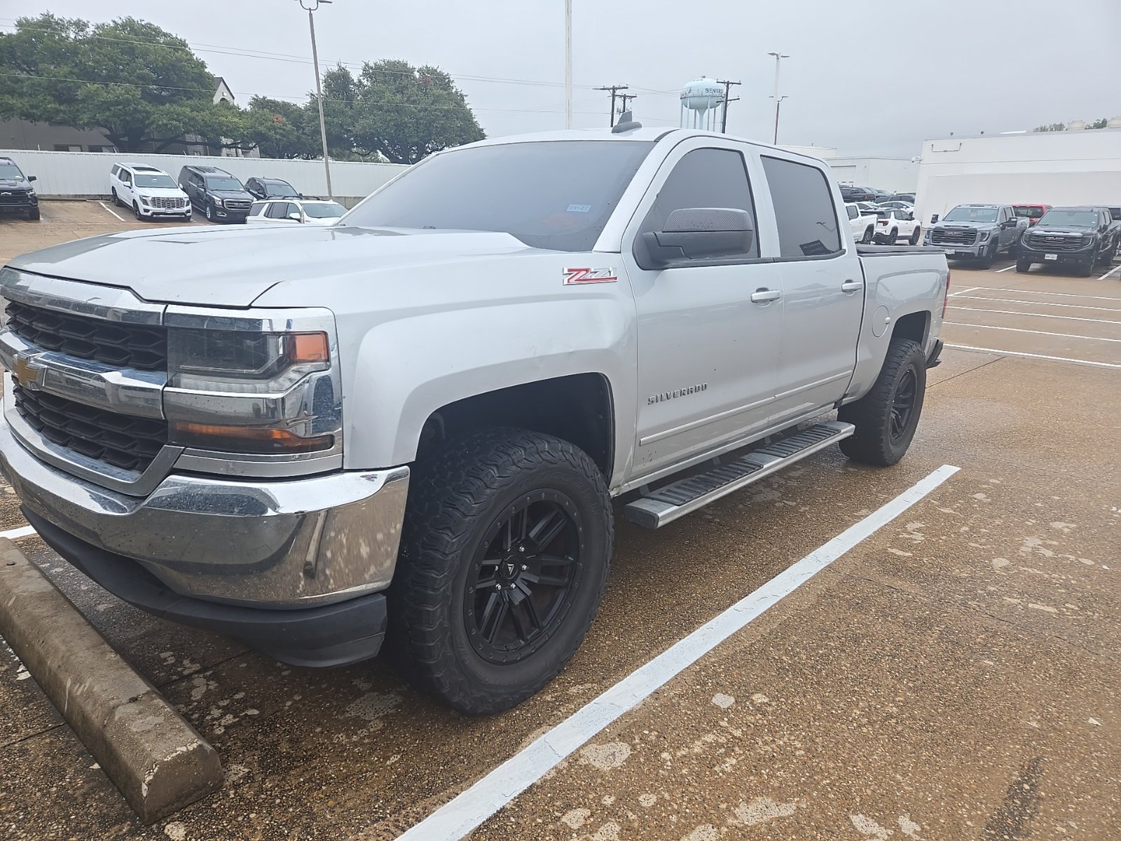 Used 2017 Chevrolet Silverado 1500 LT w/ Max Trailering Package RWD image 1