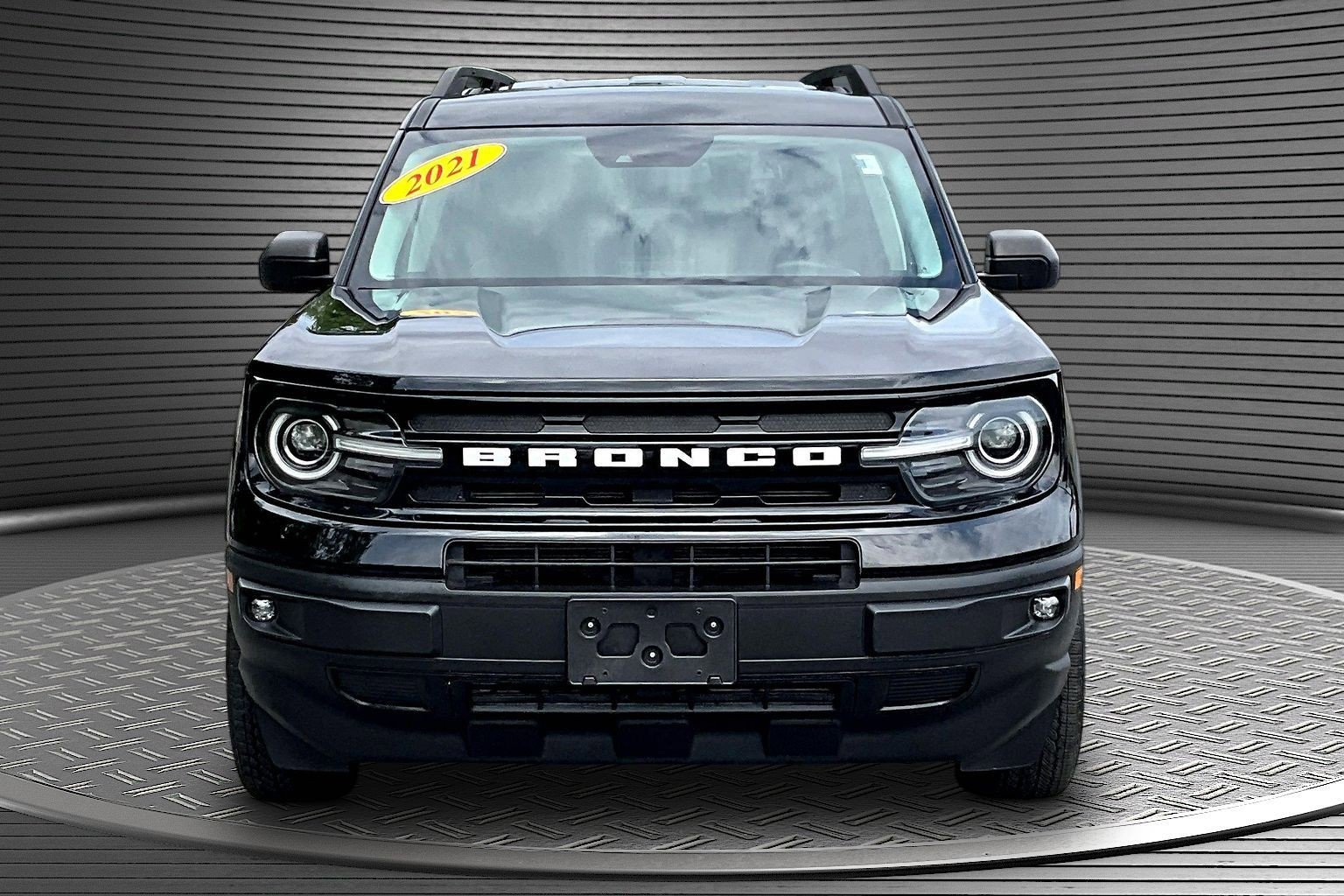 Used 2021 Ford Bronco Sport Outer Banks w/ Outer Banks Package (96D) AWD/4WD image 2