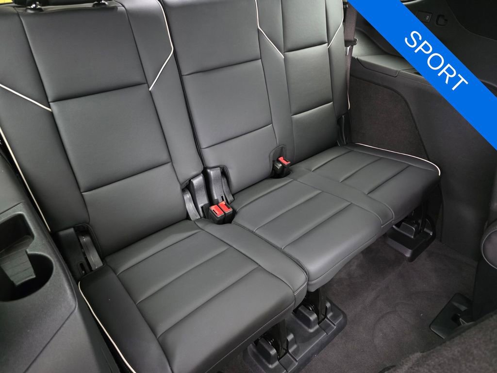 Used 2025 Cadillac Escalade Sport w/ Touring Package AWD/4WD image 28