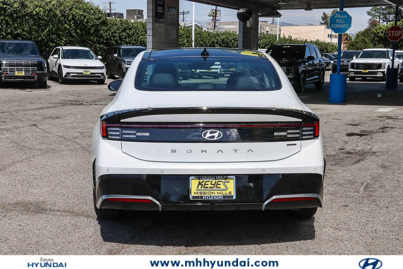 New 2026 Hyundai Sonata Limited FWD image 3