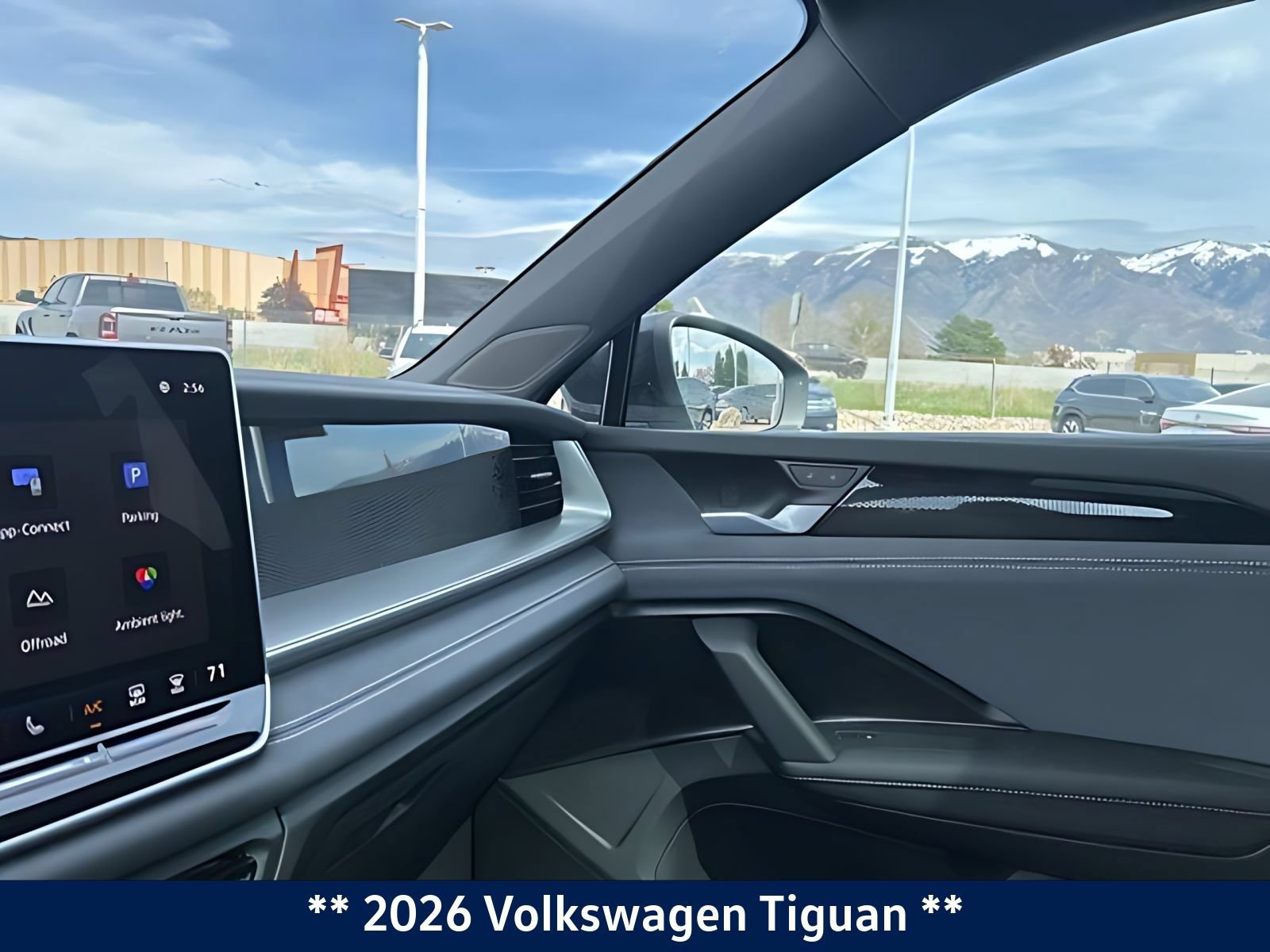 New 2026 Volkswagen Tiguan SE R-Line AWD/4WD image 32
