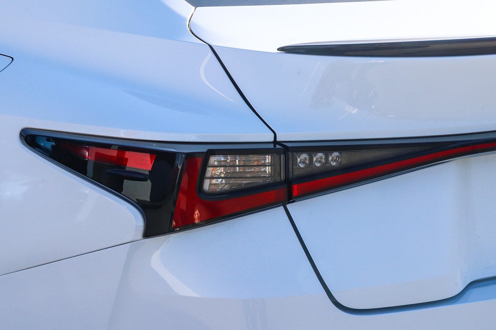 Used 2022 Lexus IS 350 F Sport w/ Navigation Package RWD image 10