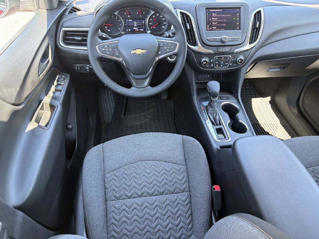 Used 2024 Chevrolet Equinox LT FWD image 9