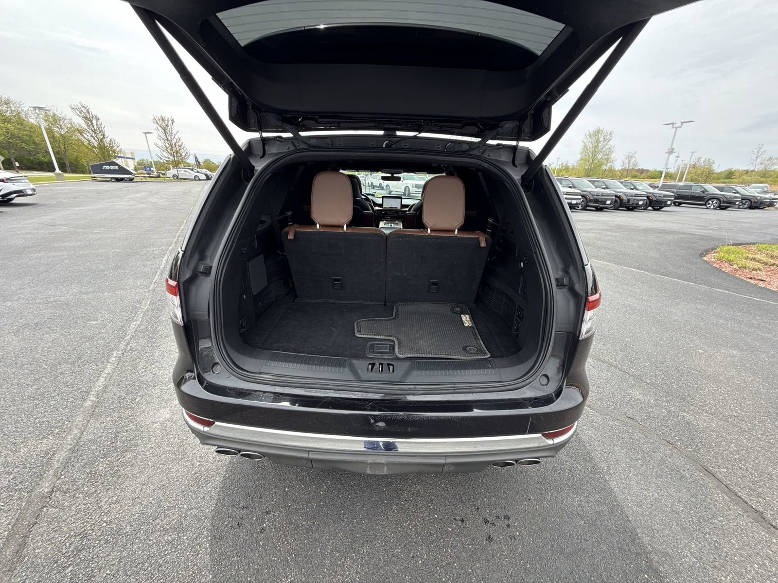Used 2020 Lincoln Aviator Reserve w/ Equipment Group 202A AWD/4WD image 27