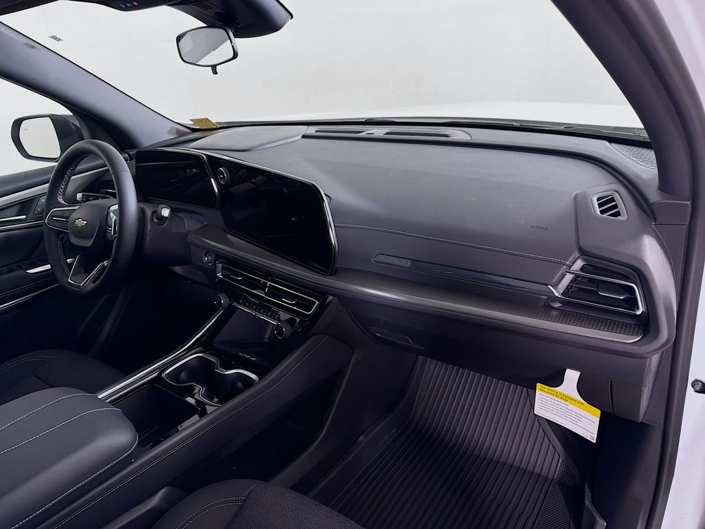 New 2026 Chevrolet Traverse LT w/ LPO, Floor Liner Package AWD/4WD image 25