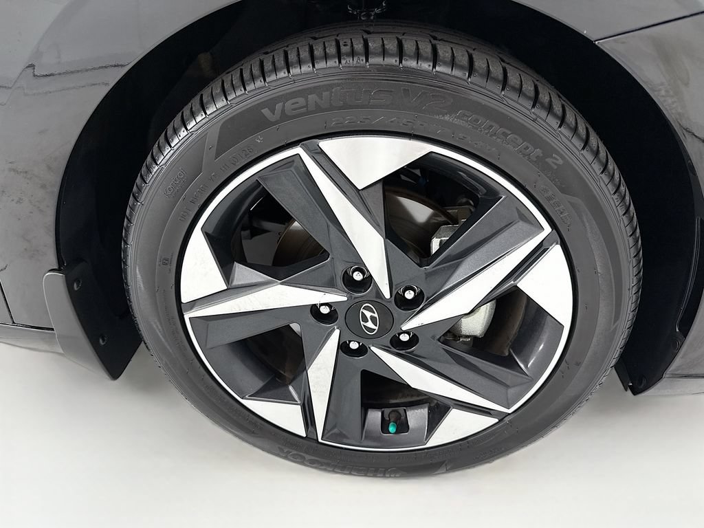 Used 2023 Hyundai Elantra SEL w/ Convenience Package FWD image 31