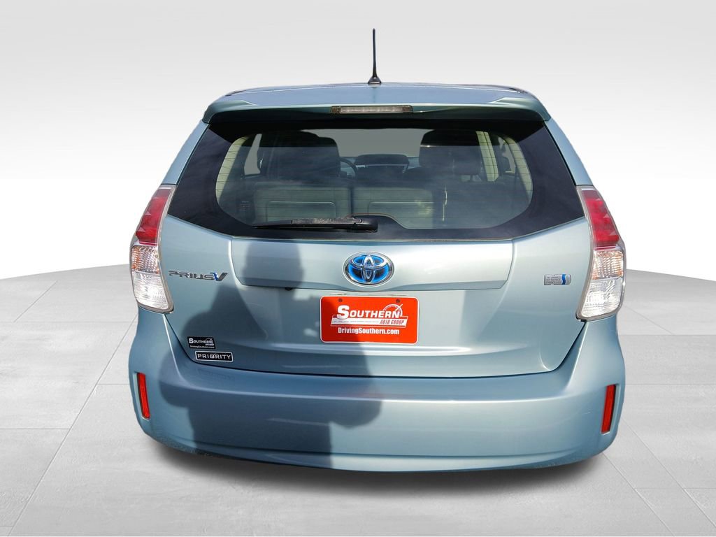 Used 2017 Toyota Prius V Two image 9