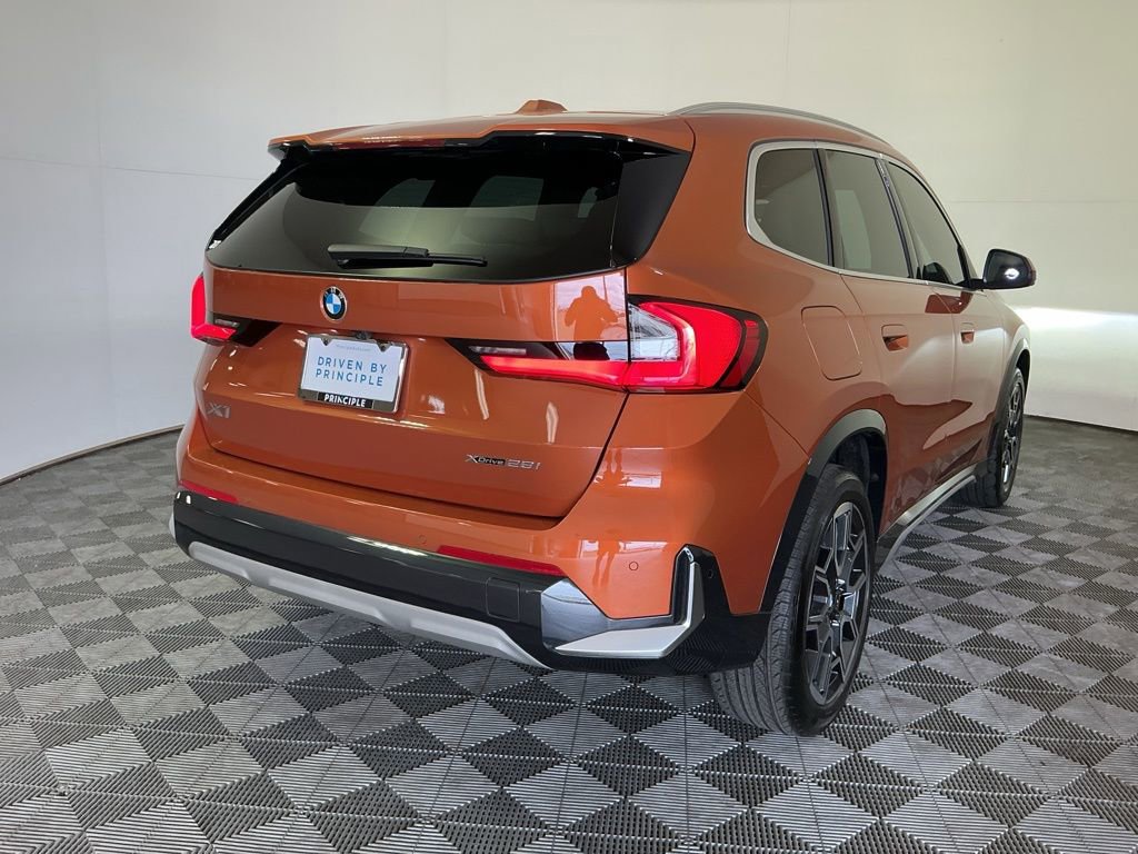 Certified 2025 BMW X1 xDrive28i w/ Technology Package AWD/4WD image 5