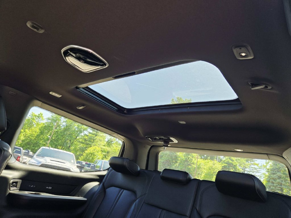 New 2026 Jeep Grand Wagoneer Limited AWD/4WD image 18