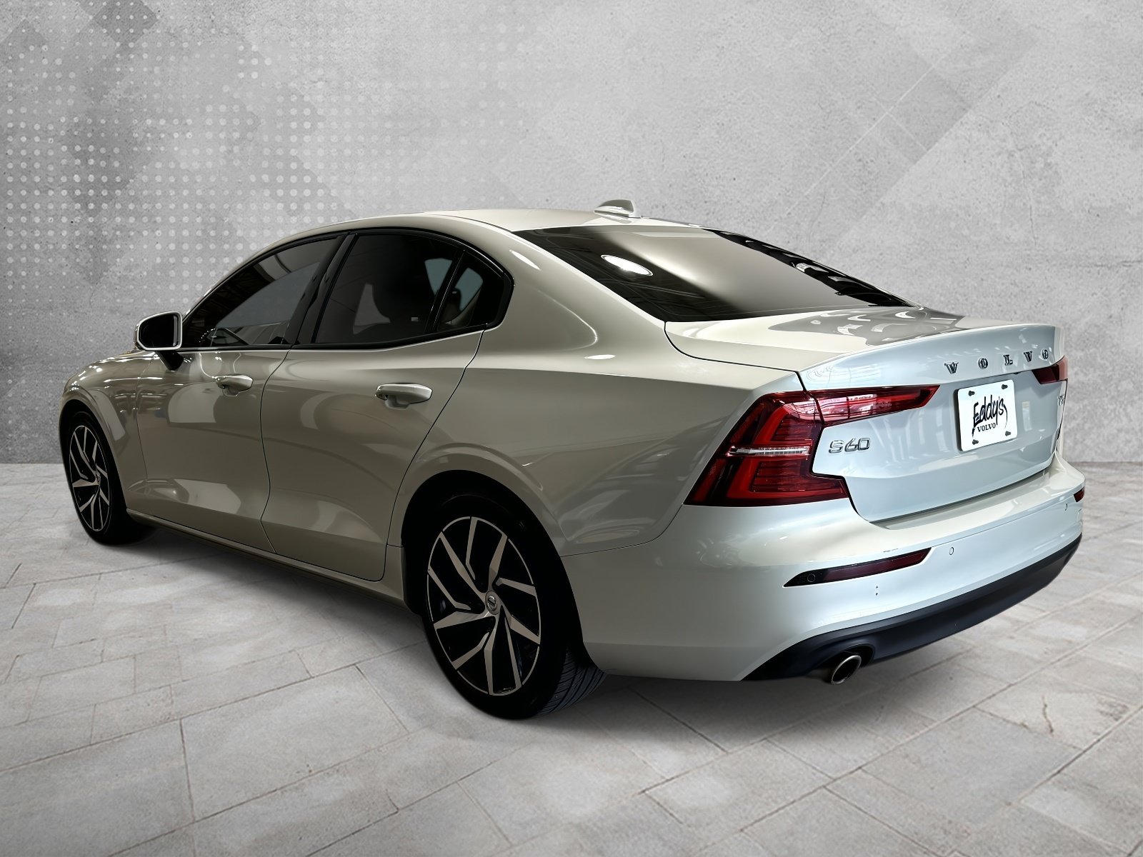 Used 2020 Volvo S60 T5 Momentum w/ Protection Package Premier FWD image 4