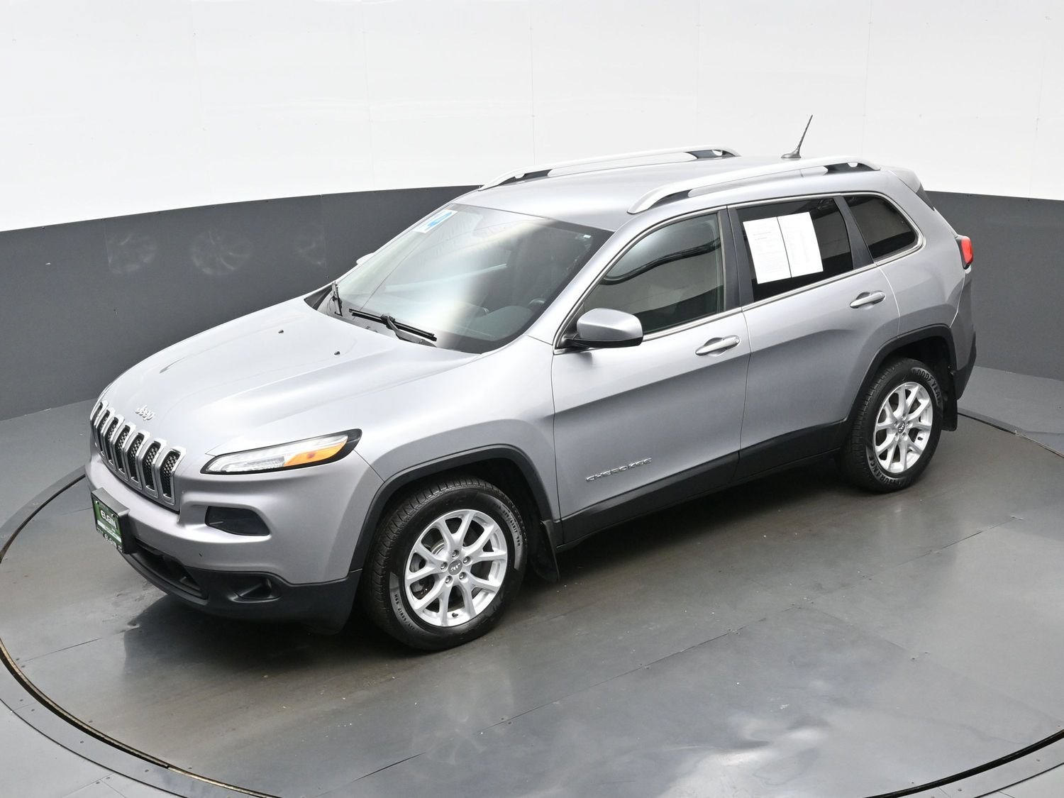 Used 2014 Jeep Cherokee Latitude w/ Trailer Tow Group FWD image 33