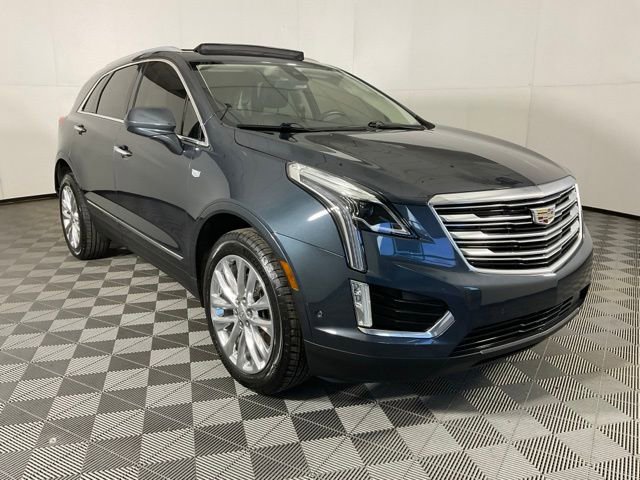 Used 2019 Cadillac XT5 Premium Luxury w/ Driver Assist Package AWD/4WD image 3