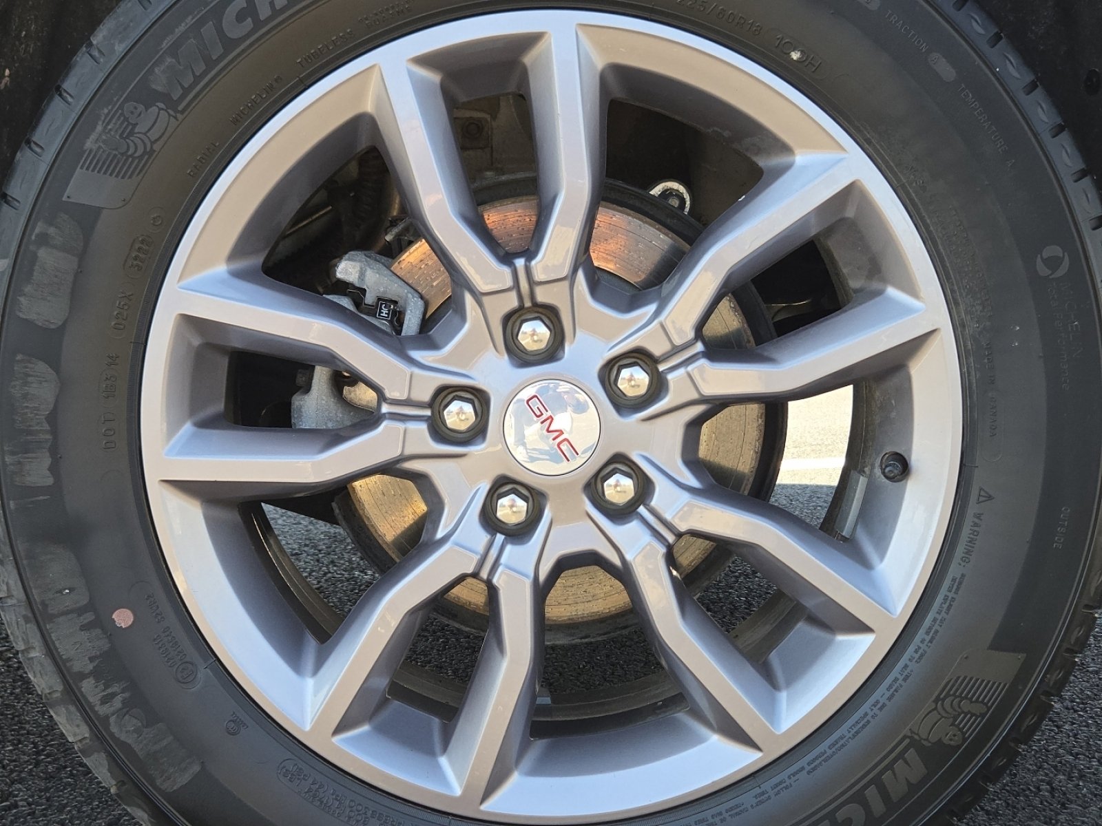 Used 2023 GMC Terrain SLT image 11