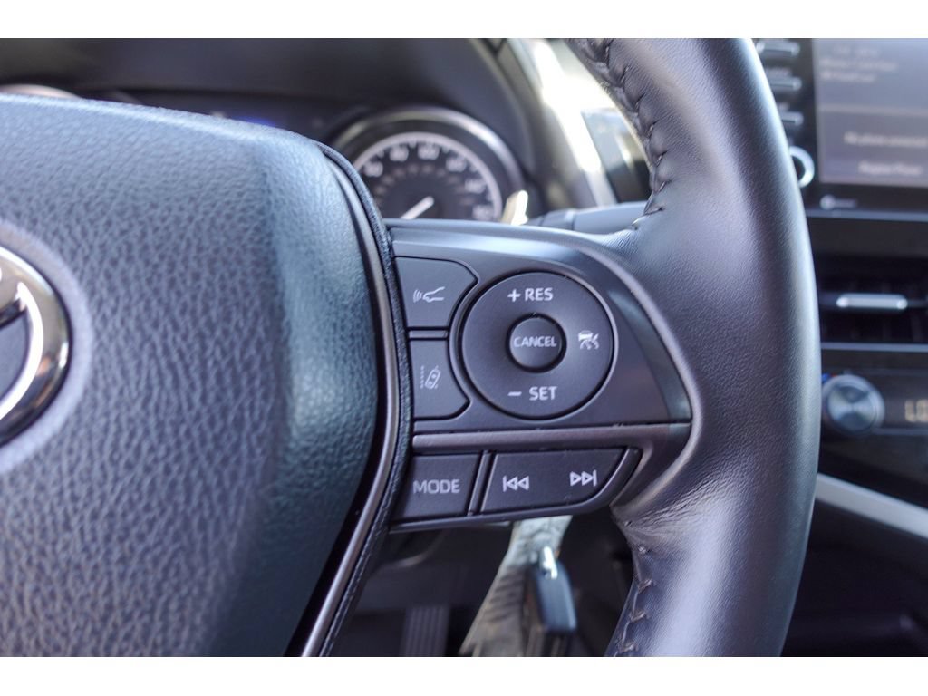 Used 2023 Toyota Camry SE FWD image 16