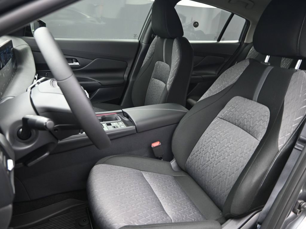 Certified 2026 Nissan Sentra SV w/ SV Convenience Package FWD image 19