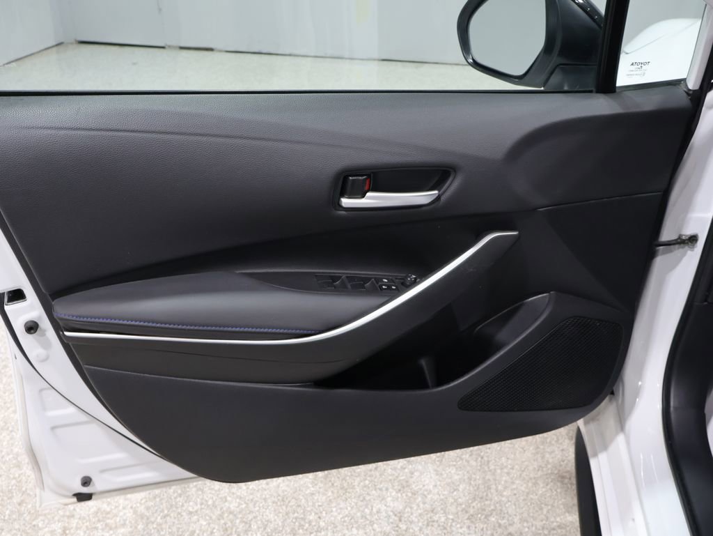 Used 2022 Toyota Corolla SE image 11