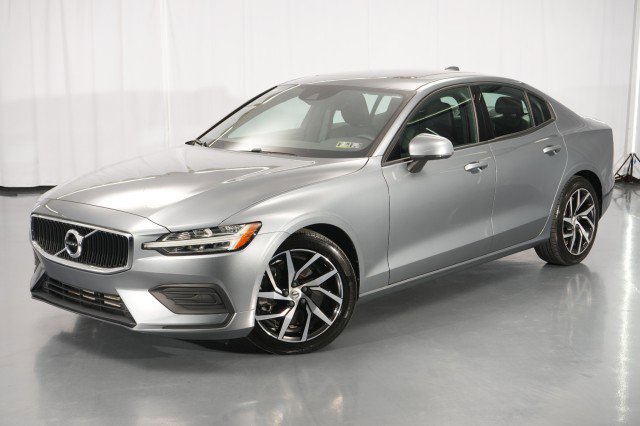 Used 2019 Volvo S60 T6 Momentum AWD/4WD image 1