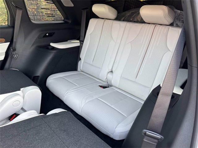 New 2026 Cadillac Vistiq Sport image 10