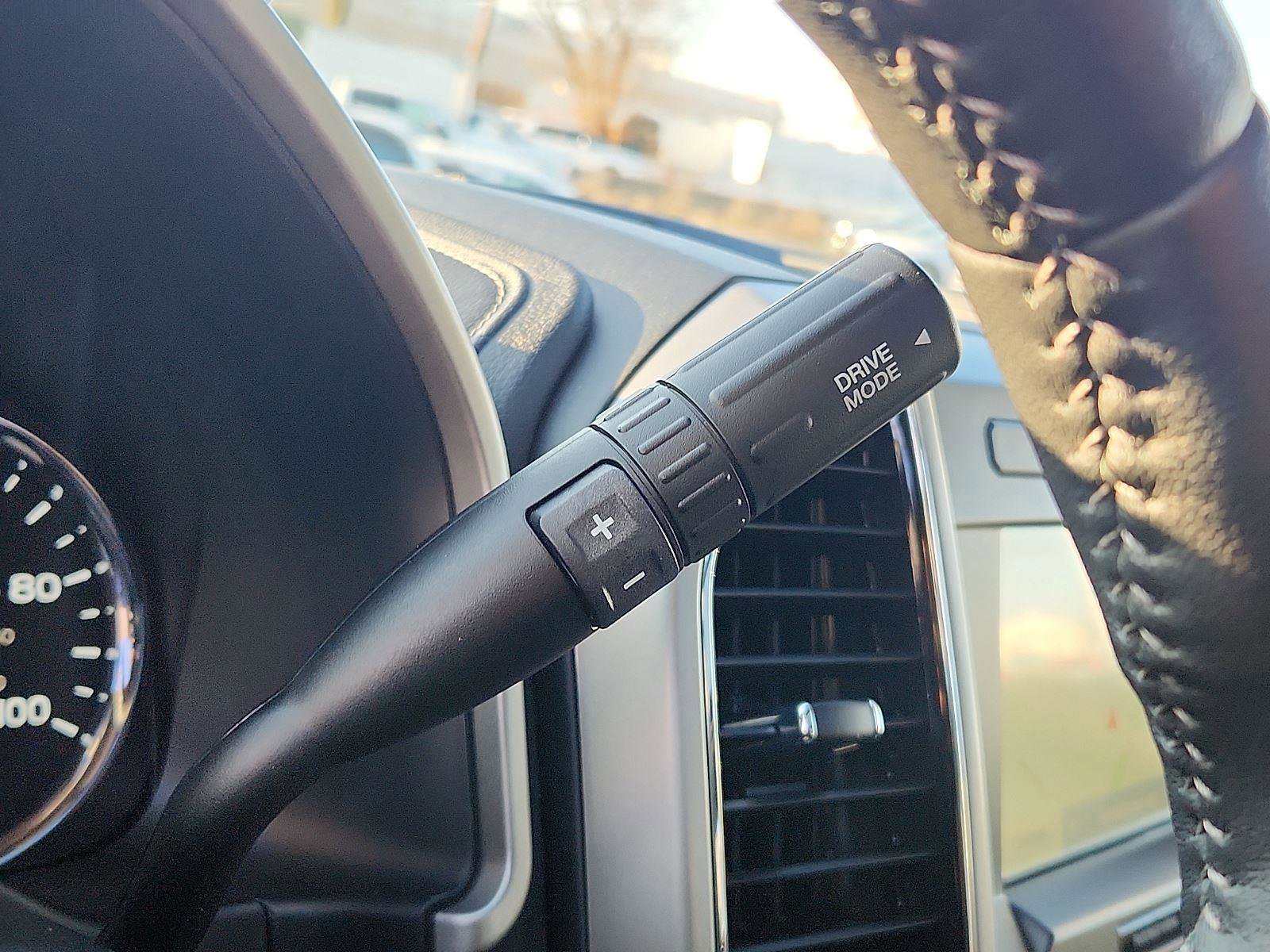 Used 2021 Ford F350 Lariat image 15