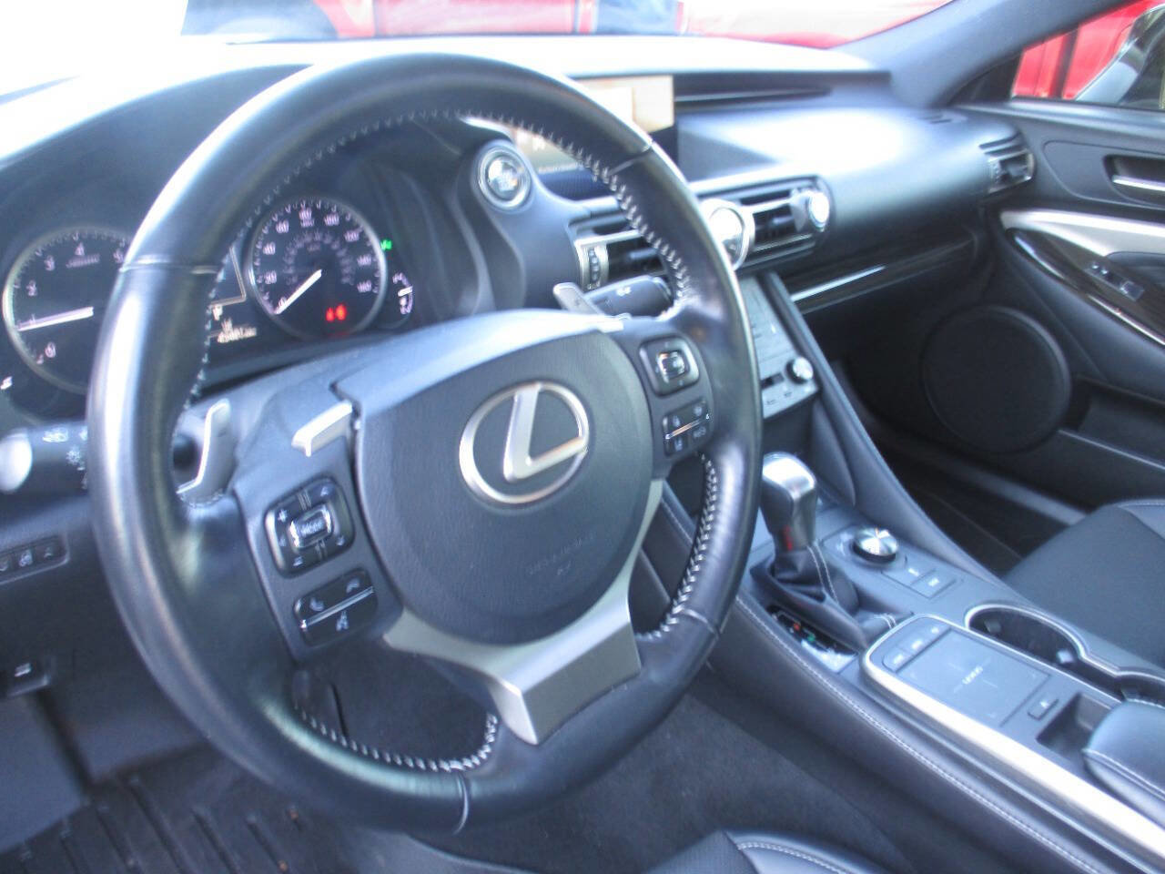 Used 2019 Lexus RC 300 AWD image 30