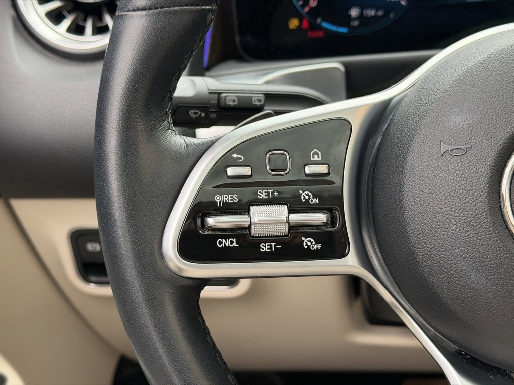 Used 2023 Mercedes-Benz GLB 250 4MATIC image 20