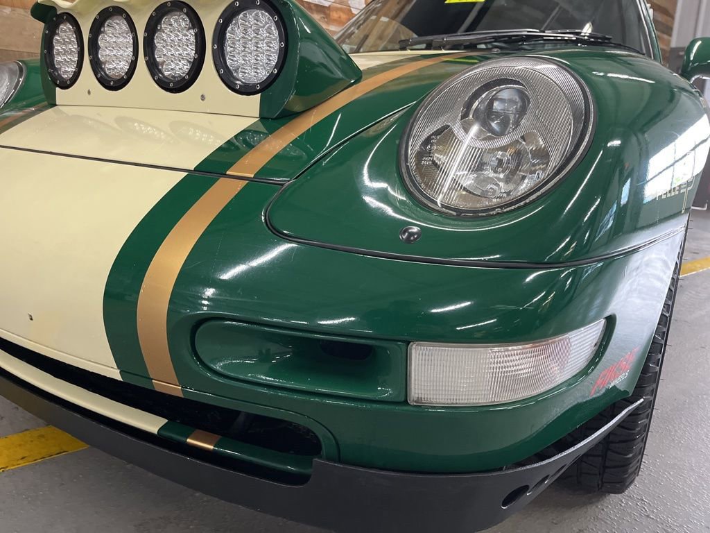 Used 1995 Porsche 911 Carrera 4 image 9