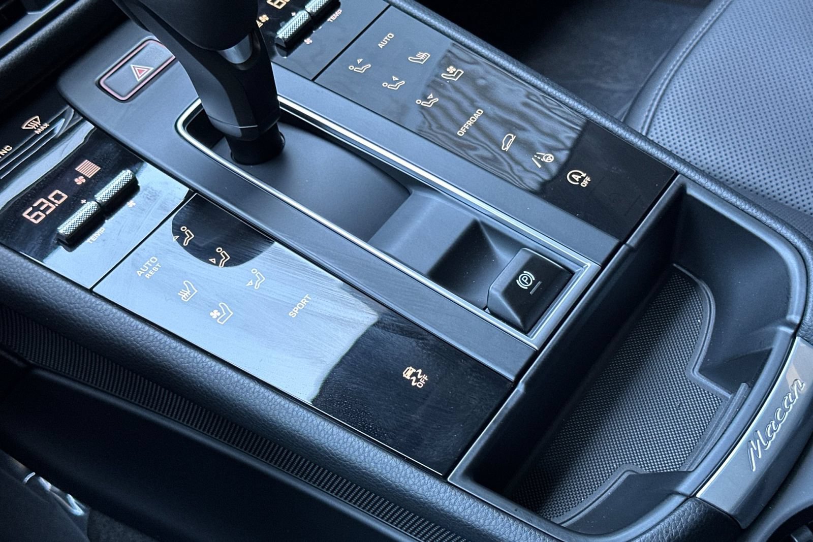 New 2026 Porsche Macan AWD/4WD image 26