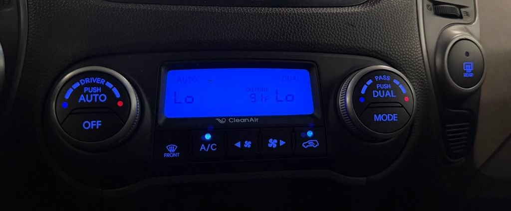 Used 2014 Hyundai Tucson Limited w/ Technology Package 02 FWD image 21