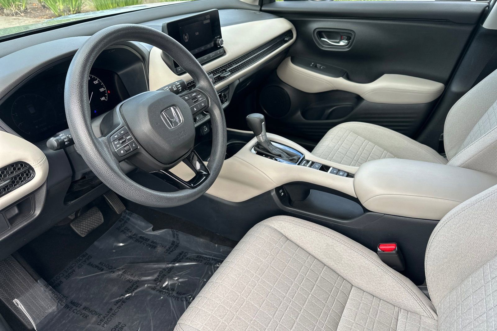 Certified 2024 Honda HR-V LX image 9