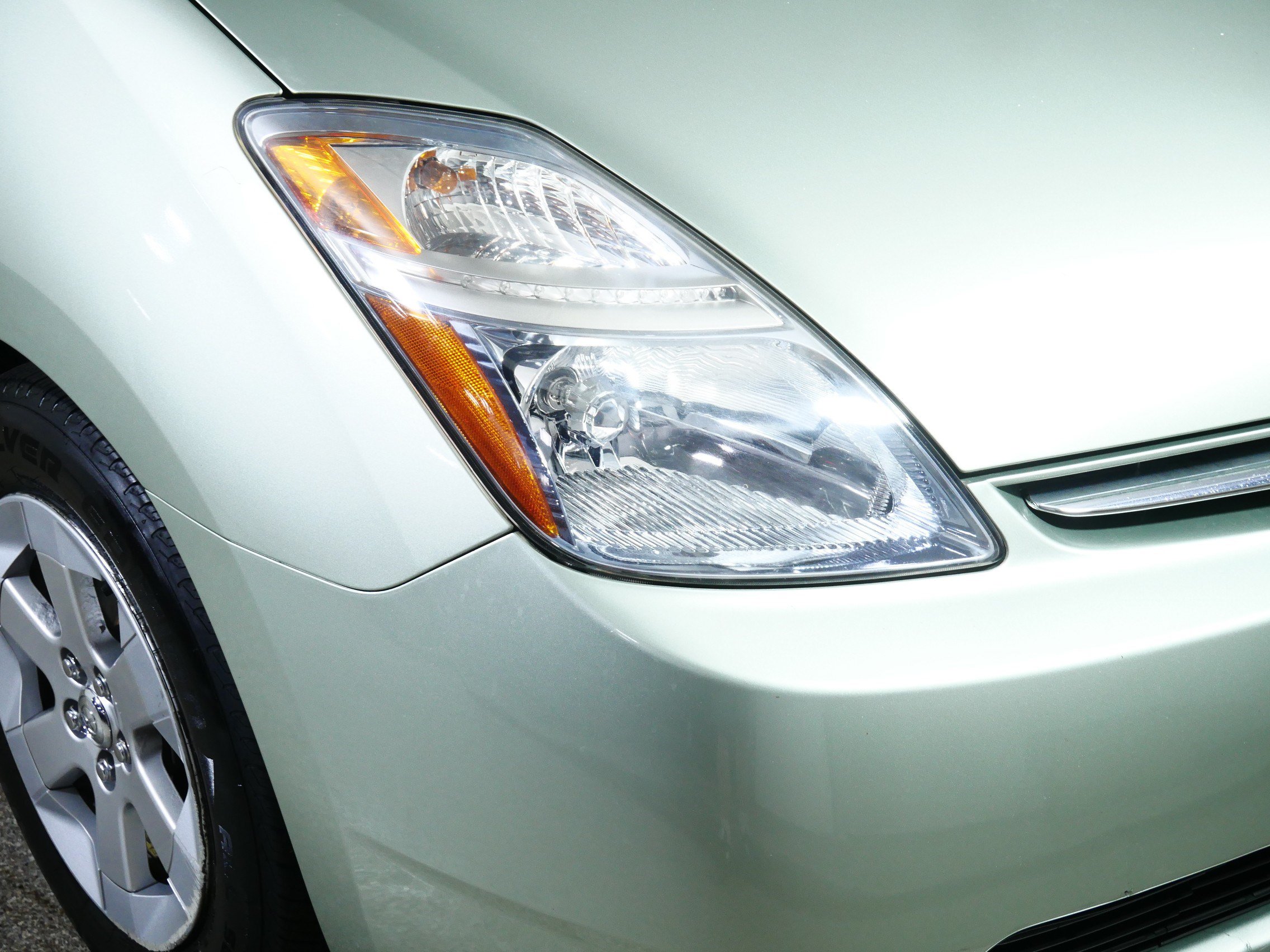 Used 2009 Toyota Prius w/ Pkg 2 FWD image 16