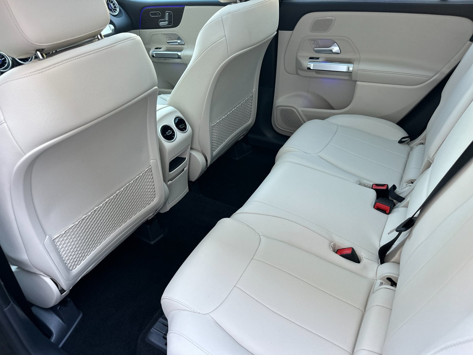 New 2026 Mercedes-Benz GLB 250 4MATIC image 12