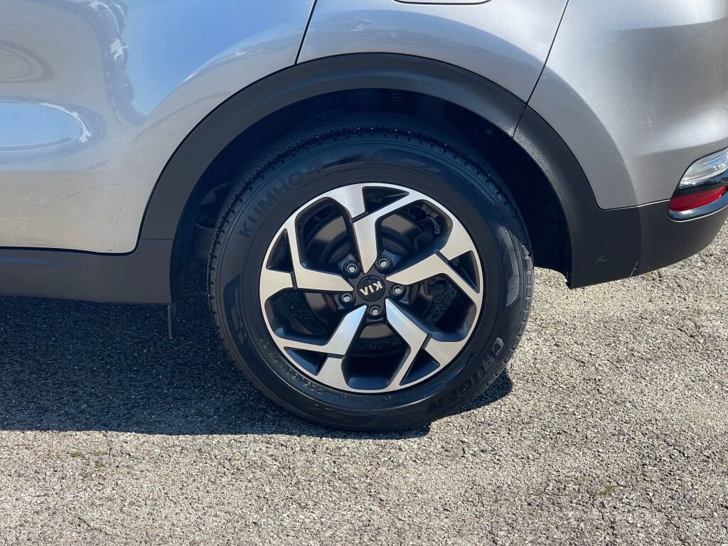 Used 2020 Kia Sportage LX image 24