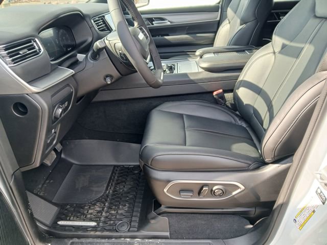 New 2026 Jeep Grand Wagoneer 4WD w/ Premium Group I image 12