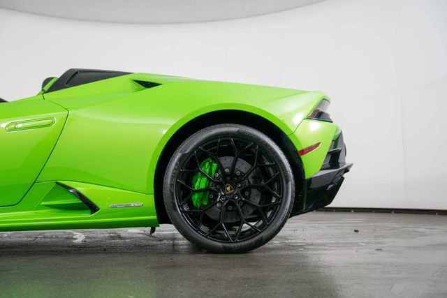 Used 2023 Lamborghini Huracan EVO AWD/4WD image 13