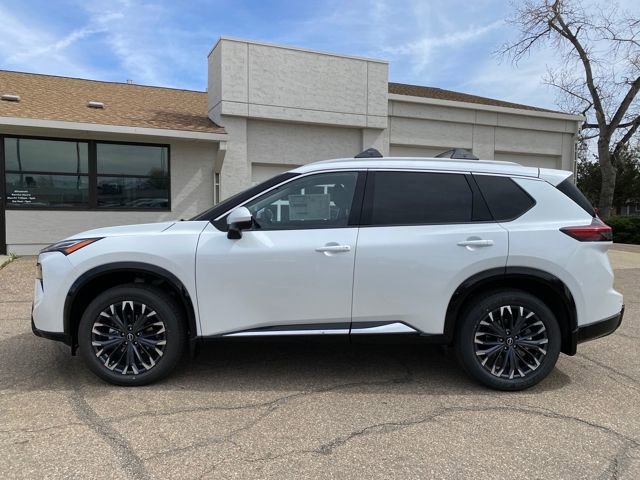 New 2026 Nissan Rogue Platinum image 2