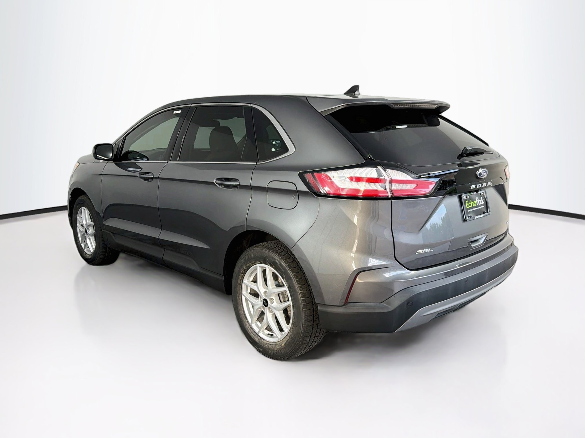 Used 2023 Ford Edge SEL w/ Cargo Accessory Package AWD/4WD image 5