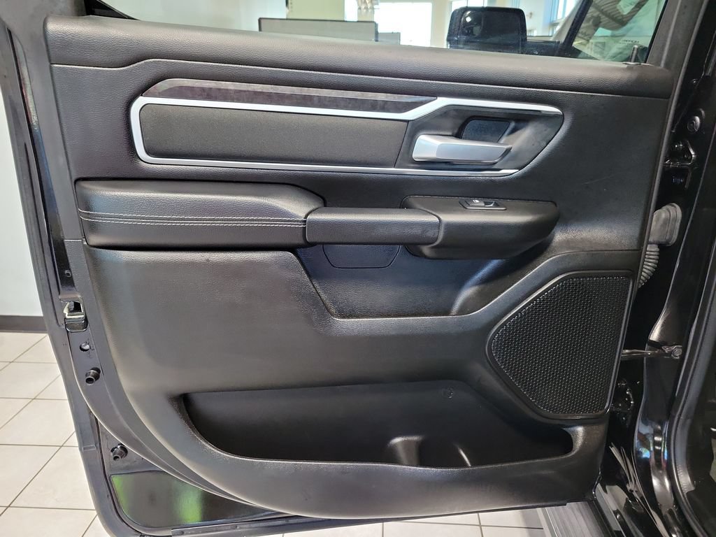 Used 2024 RAM 1500 Big Horn AWD/4WD image 32