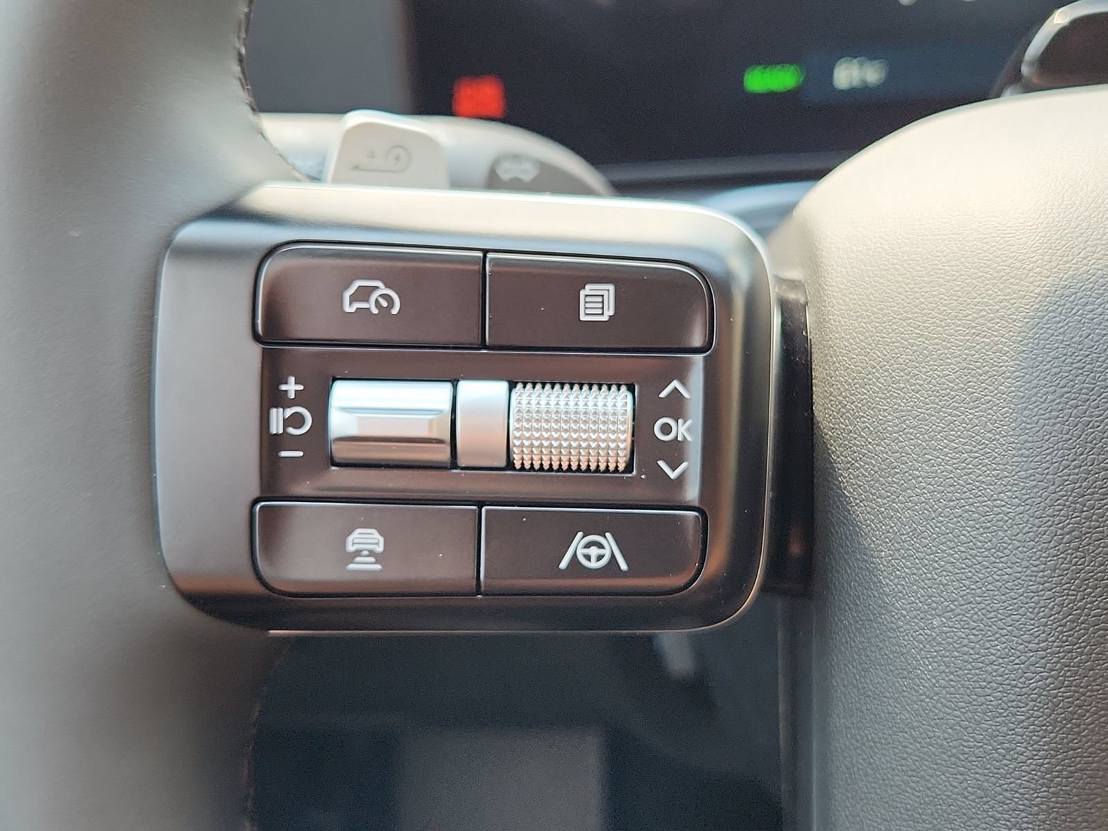 New 2026 Hyundai Ioniq 9 Limited AWD/4WD image 14