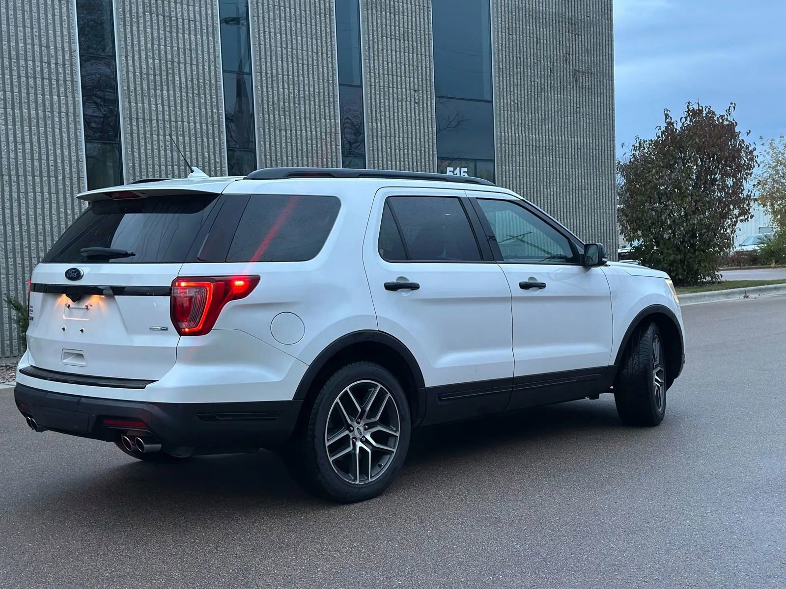 Used 2018 Ford Explorer Sport w/ Equipment Group 401A image 11
