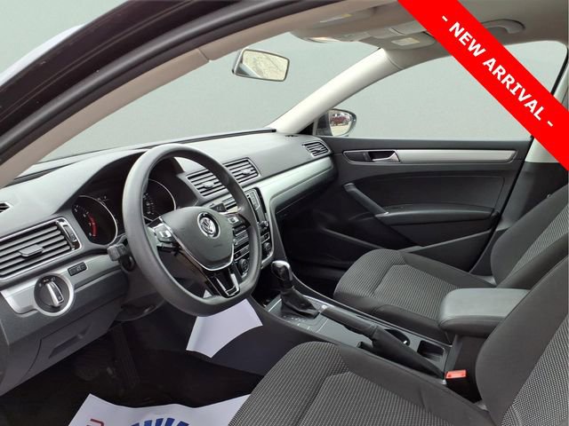 Used 2016 Volkswagen Passat 1.8T S image 12