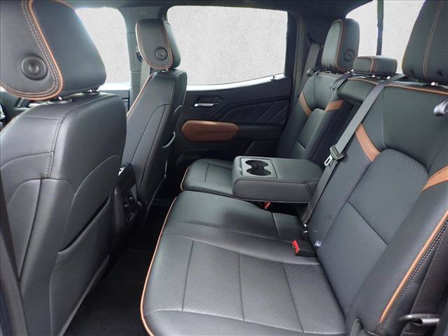 Used 2025 GMC Canyon AT4 w/ Technology Plus Package AWD/4WD image 8