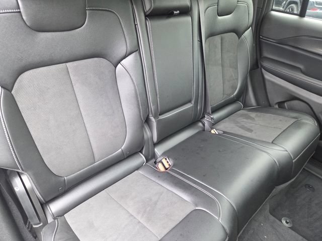Used 2024 Jeep Grand Cherokee Altitude AWD/4WD image 28