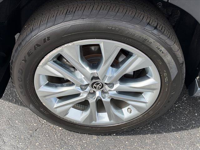 Used 2023 Toyota Highlander Limited AWD/4WD image 36
