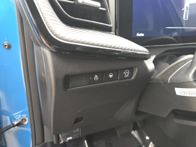New 2027 Nissan Kicks SR w/ SR Premium Package FWD image 35