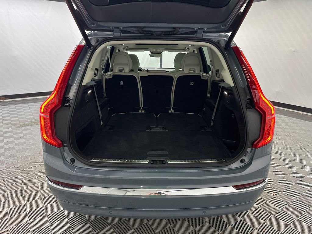 Used 2023 Volvo XC90 B5 Plus image 20