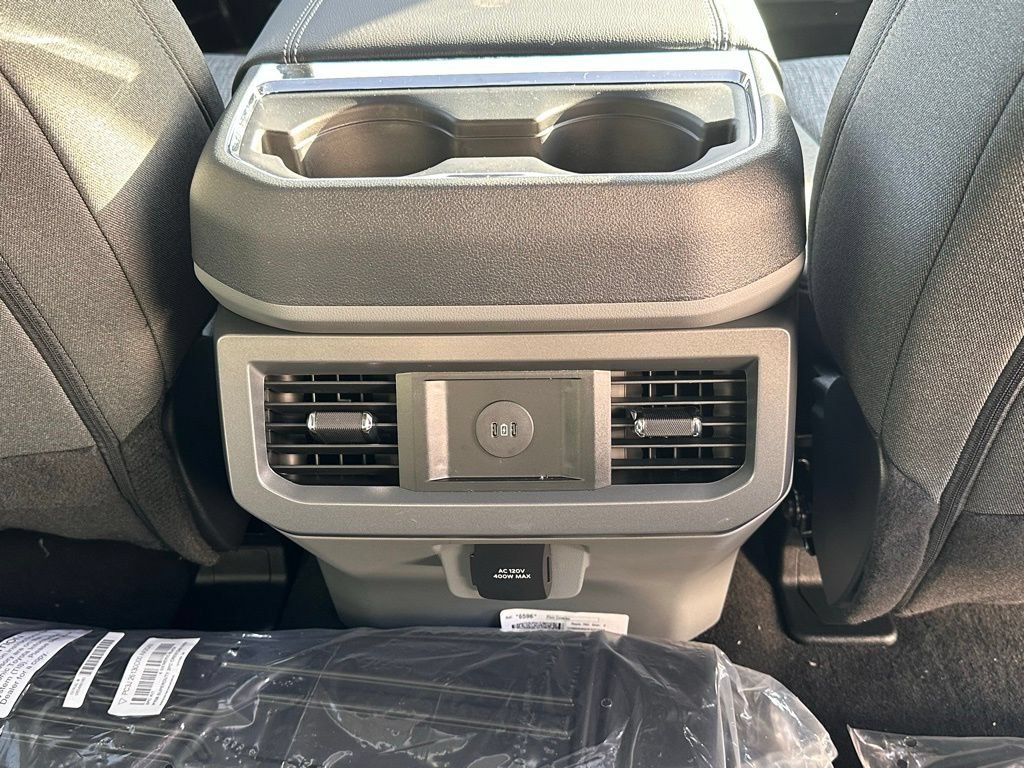 New 2026 Ford F250 XLT w/ XLT Premium Package AWD/4WD image 19