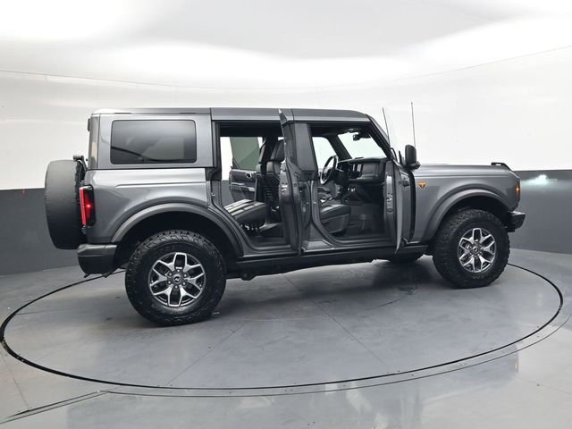 Used 2025 Ford Bronco Badlands image 41