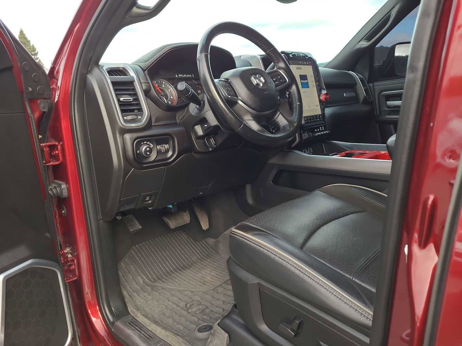 Used 2022 RAM 2500 Laramie w/ Night Edition image 10